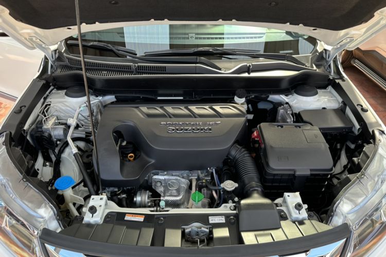 Used Suzuki Vitara 2016 1.4T Automatic 4x4 Flagship Model Engine Bay