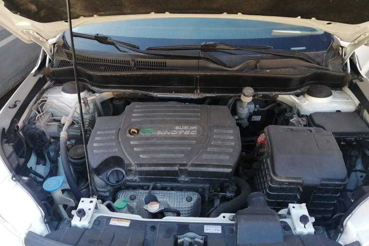Used Suzuki Vitara 2016 1.6L Manual Two-Wheel Drive Entry-Level Trim Engine Bay