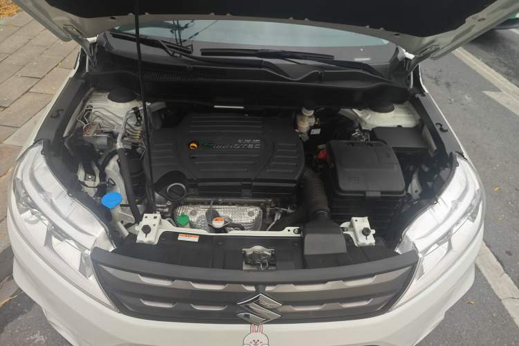 Used Suzuki Vitara 2016 1.6L Manual Two-Wheel Drive Entry-Level Trim Engine Bay