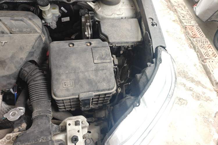 Used Suzuki Vitara 2016 1.4T Automatic Two-Wheel Drive Elite Model Engine Bay Left