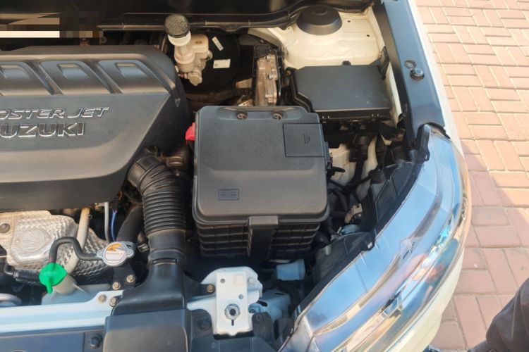 Used Suzuki Vitara 2016 1.4T Automatic 4x4 Flagship Model Engine Bay Left