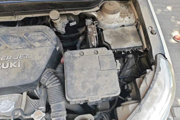 Used Suzuki Vitara 2016 1.4T Automatic Two-Wheel Drive Elite Model Engine Bay Left