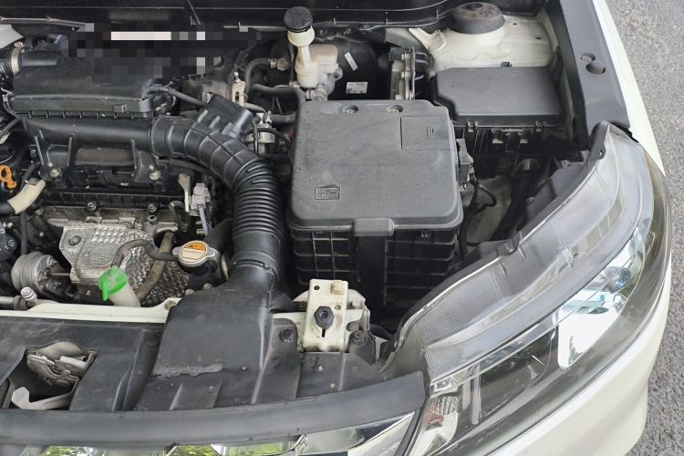 Used Suzuki Vitara 2016 1.4T Automatic Two-Wheel Drive Luxury Version Engine Bay Left