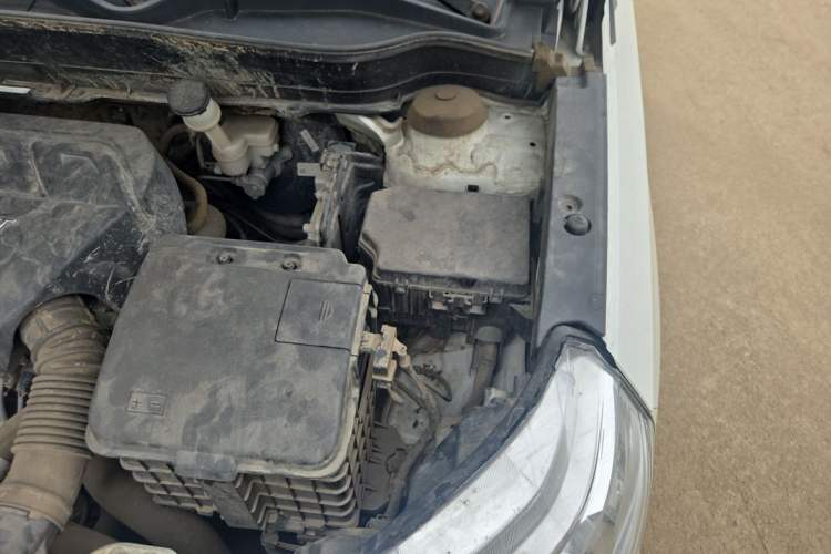 Used Suzuki Vitara 2016 1.4T Automatic Two-Wheel Drive Elite Model Engine Bay Left