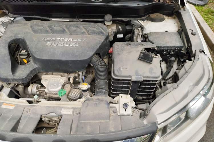 Used Suzuki Vitara 2016 1.4T Automatic Two-Wheel Drive Luxury Version Engine Bay Left