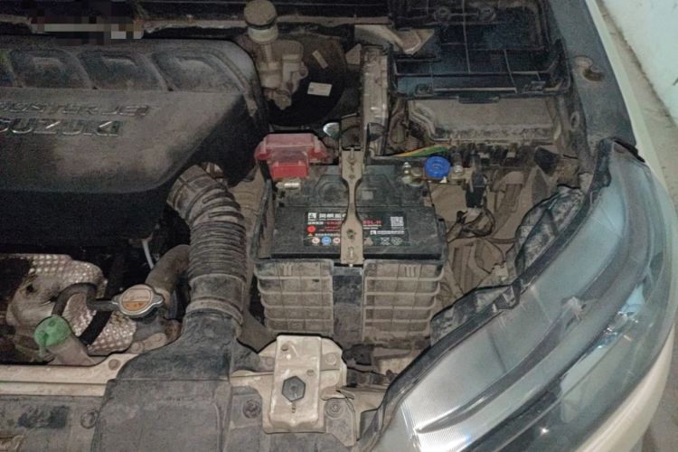 Used Suzuki Vitara 2016 1.4T Automatic Two-Wheel Drive Luxury Version Engine Bay Left