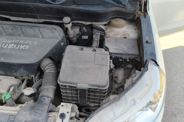 Used Suzuki Vitara 2016 1.4T Automatic Two-Wheel Drive Elite Model Engine Bay Left