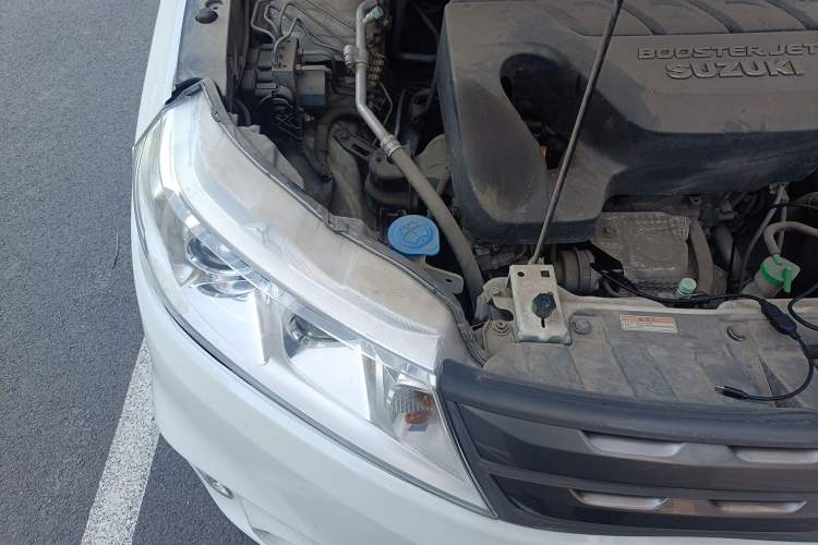 Used Suzuki Vitara 2016 1.4T Manual Two-Wheel-Drive Elite Model Engine Bay Right