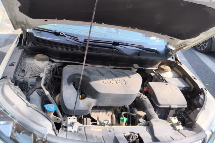 Used Suzuki Vitara 2016 1.4T Automatic Two-Wheel Drive Luxury Version Engine Bay