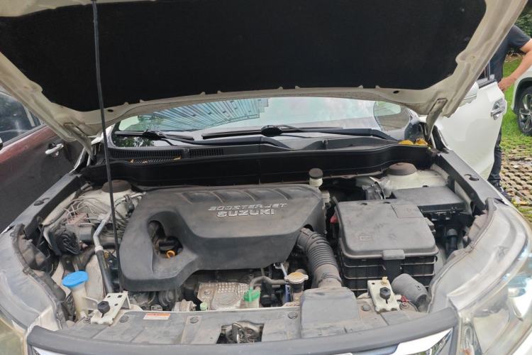 Used Suzuki Vitara 2016 1.4T Automatic Two-Wheel Drive Luxury Version Engine Bay