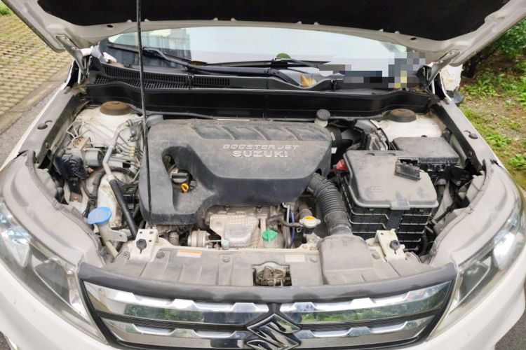 Used Suzuki Vitara 2016 1.4T Automatic Two-Wheel Drive Luxury Version Engine Bay