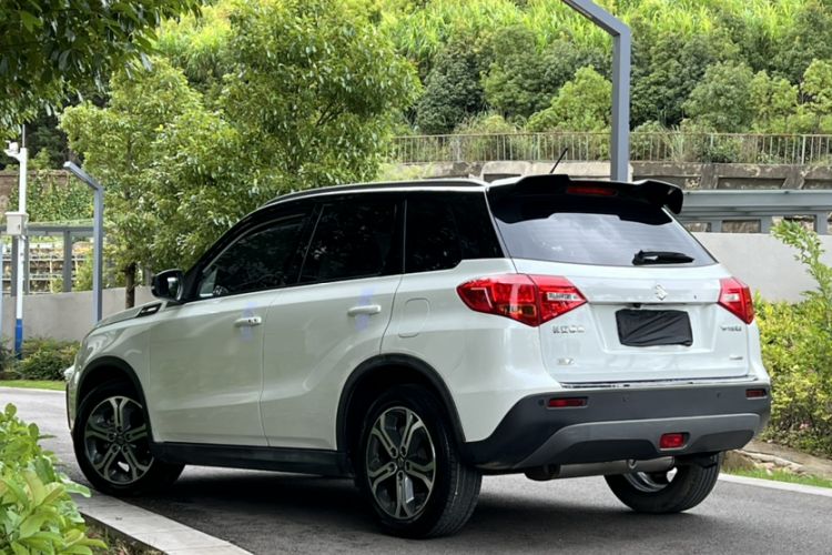 Used Suzuki Vitara 2016 1.4T Automatic Two-Wheel Drive Luxury Version Exterior 4