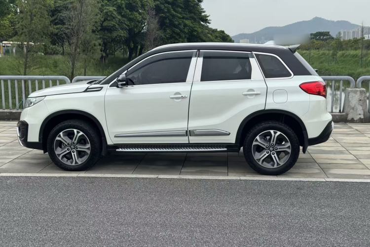 Used Suzuki Vitara 2016 1.4T Manual Two-Wheel Drive Luxury Model Exterior 4