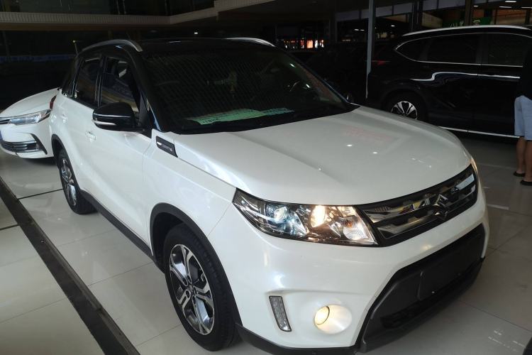Used Suzuki Vitara 2016 1.4T Automatic Two-Wheel Drive Luxury Version Front Right 45 Deg