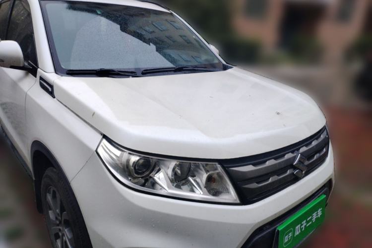 Used Suzuki Vitara 2016 1.6L Manual Two-Wheel Drive Entry-Level Trim Front Right 45 Deg
