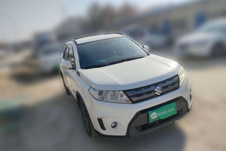 Used Suzuki Vitara 2016 1.6L Manual Two-Wheel Drive Entry-Level Trim Front Right 45 Deg
