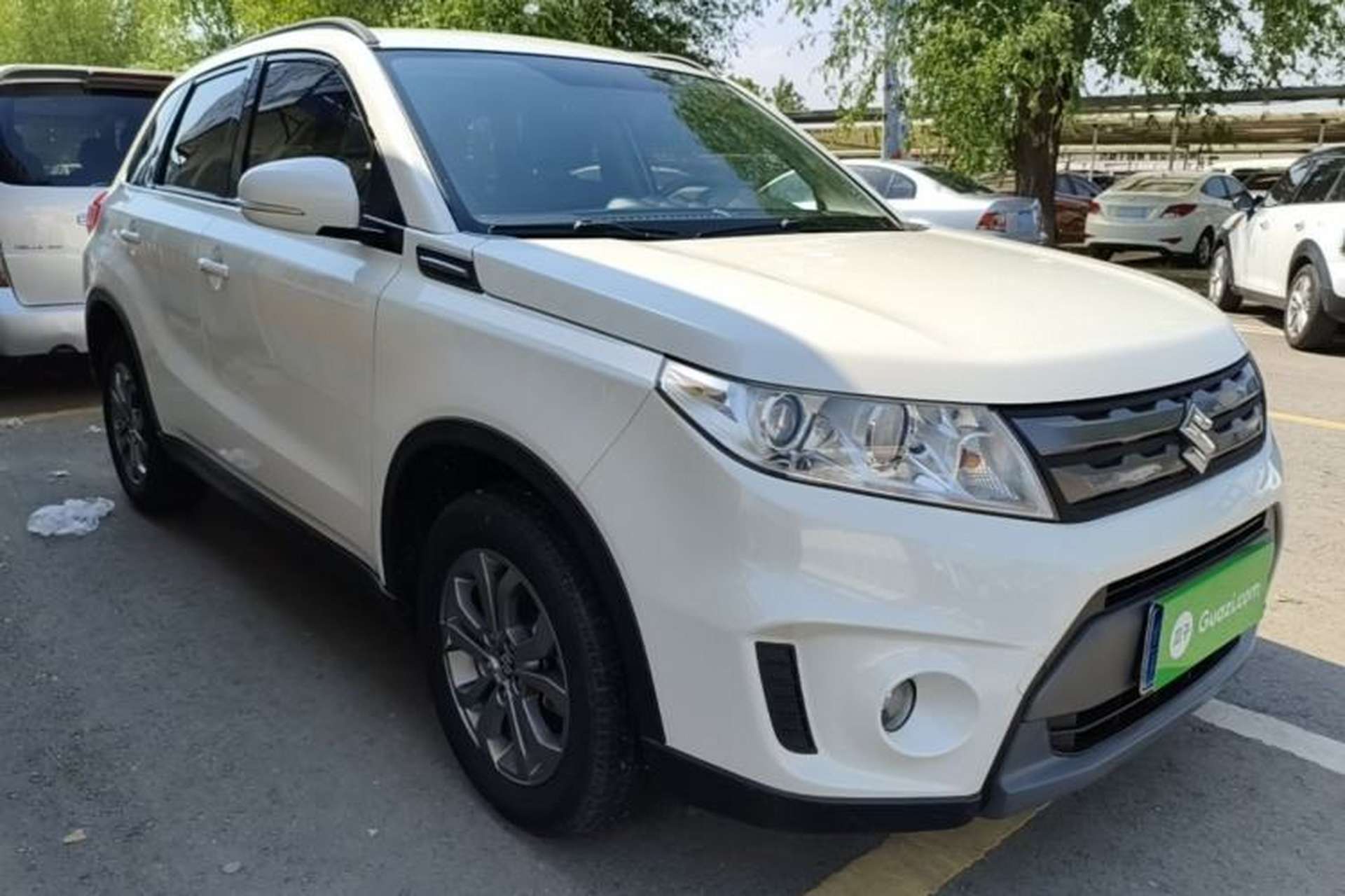 Used Suzuki Vitara 2016 1.6L Manual Two-Wheel Drive Entry-Level Trim Front Right 45 Deg