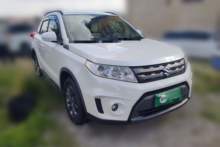 Used Suzuki Vitara 2016 1.6L Manual Two-Wheel Drive Entry-Level Trim Front Right 45 Deg
