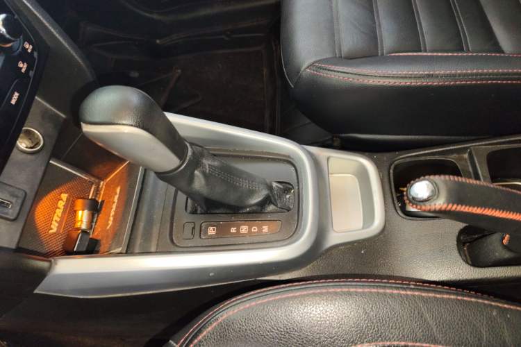Used Suzuki Vitara 2016 1.4T Automatic Two-Wheel Drive Luxury Version Gear Lever
