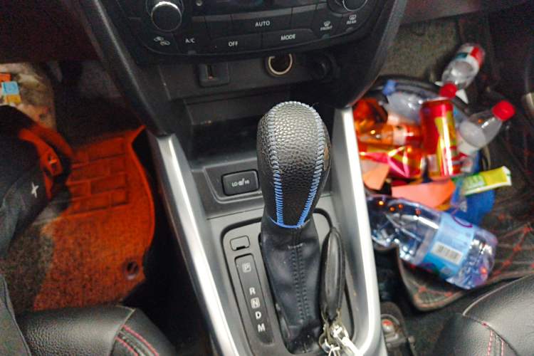 Used Suzuki Vitara 2016 1.4T Automatic 4x4 Flagship Model Gear Lever