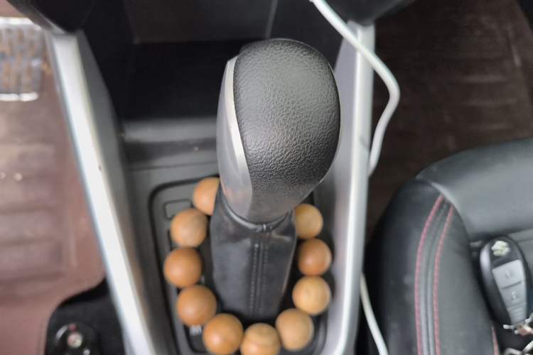 Used Suzuki Vitara 2016 1.4T Automatic Two-Wheel Drive Luxury Version Gear Lever