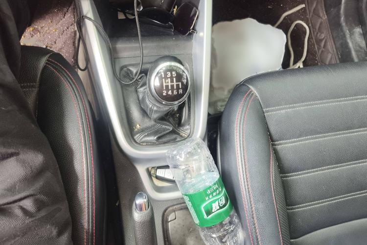 Used Suzuki Vitara 2016 1.4T Manual Two-Wheel Drive Luxury Model Gear Lever