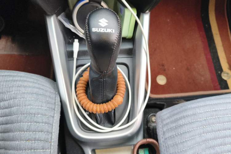 Used Suzuki Vitara 2016 1.4T Automatic Two-Wheel Drive Elite Model Gear Lever
