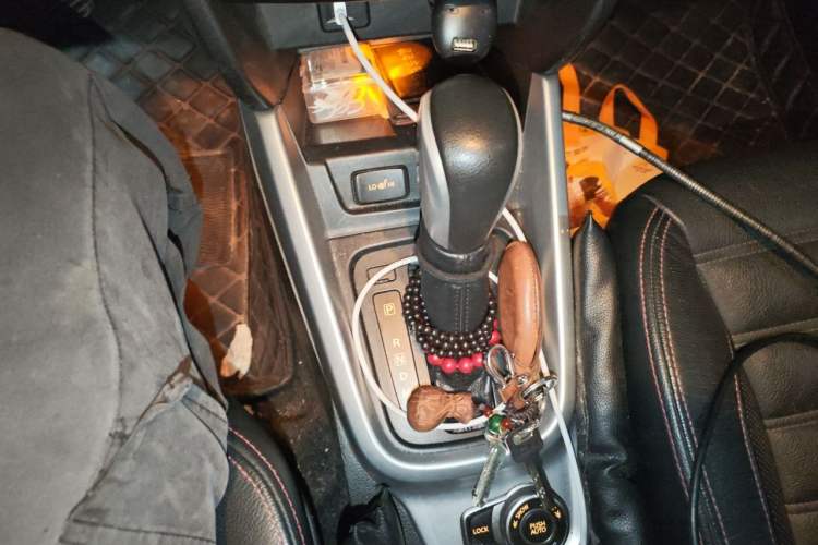 Used Suzuki Vitara 2016 1.4T Automatic 4x4 Flagship Model Gear Lever