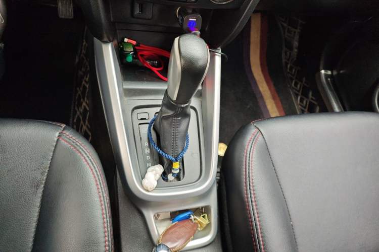 Used Suzuki Vitara 2016 1.4T Automatic Two-Wheel Drive Elite Model Gear Lever