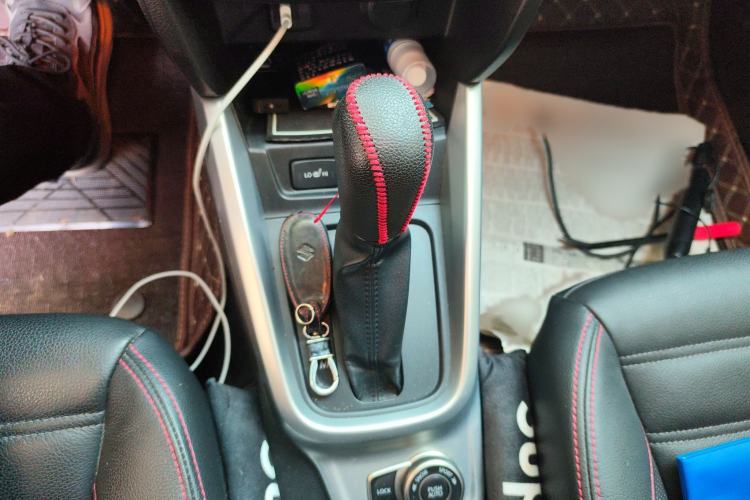 Used Suzuki Vitara 2016 1.4T Automatic 4x4 Flagship Model Gear Lever