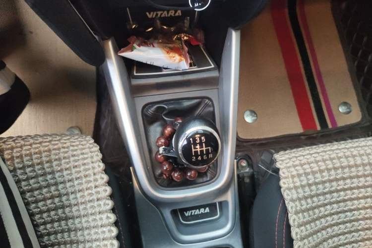 Used Suzuki Vitara 2016 1.4T Manual Two-Wheel-Drive Elite Model Gear Lever
