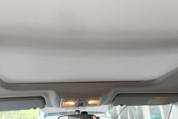 Used Suzuki Vitara 2016 1.4T Automatic All-Wheel Drive Leading Version Headliner
