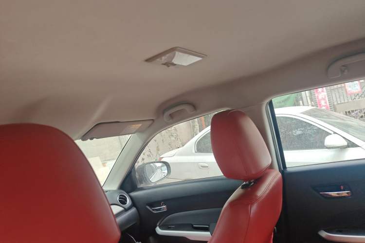 Used Suzuki Vitara 2016 1.4T Automatic Two-Wheel Drive Elite Model Headliner