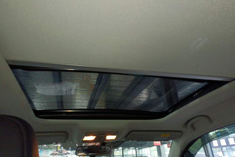 Used Suzuki Vitara 2016 1.4T Automatic 4x4 Flagship Model Headliner