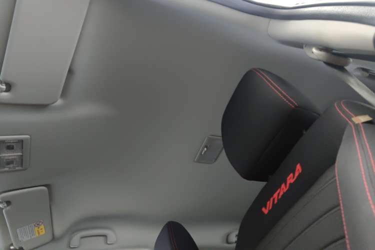 Used Suzuki Vitara 2016 1.4T Automatic Two-Wheel Drive Elite Model Headliner