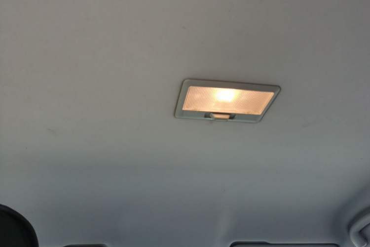 Used Suzuki Vitara 2016 1.6L Manual Two-Wheel Drive Entry-Level Trim Headliner