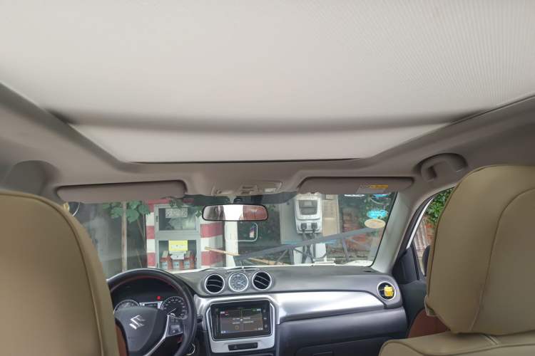 Used Suzuki Vitara 2016 1.4T Automatic 4x4 Flagship Model Headliner