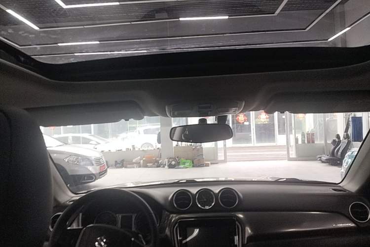 Used Suzuki Vitara 2016 1.4T Automatic 4x4 Flagship Model Headliner