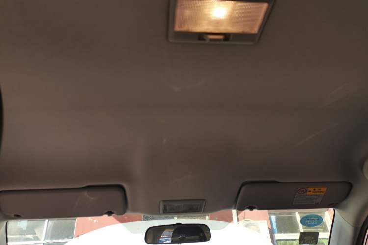 Used Suzuki Vitara 2016 1.4T Automatic Two-Wheel Drive Elite Model Headliner