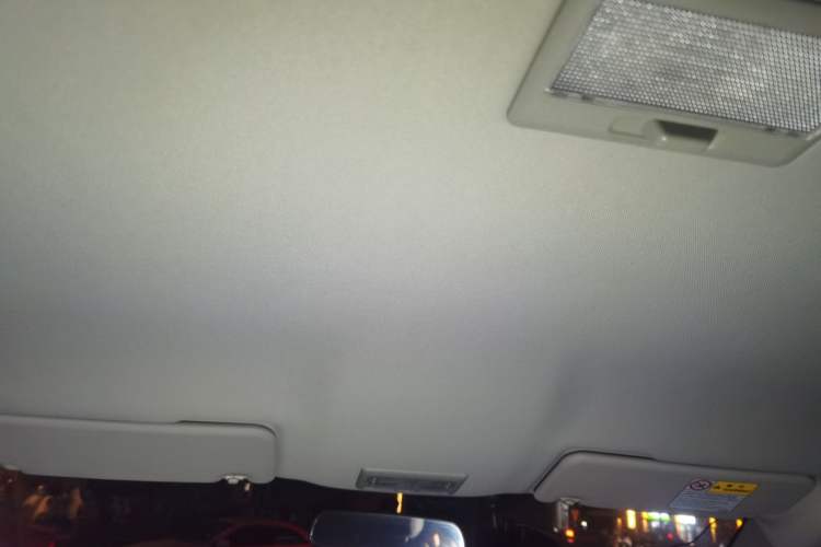 Used Suzuki Vitara 2016 1.4T Automatic Two-Wheel Drive Elite Model Headliner