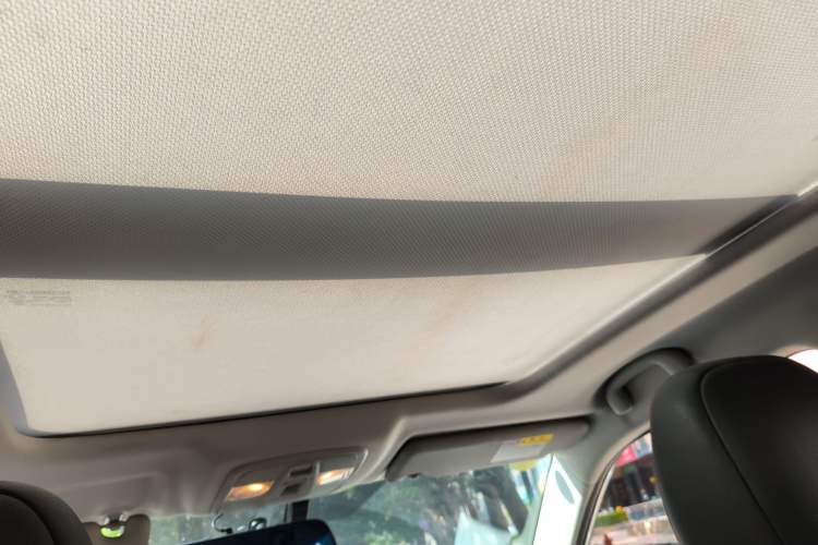 Used Suzuki Vitara 2016 1.4T Automatic Two-Wheel Drive Luxury Version Headliner
