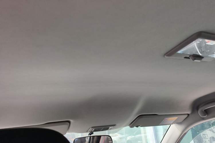 Used Suzuki Vitara 2016 1.6L Manual Two-Wheel Drive Entry-Level Trim Headliner