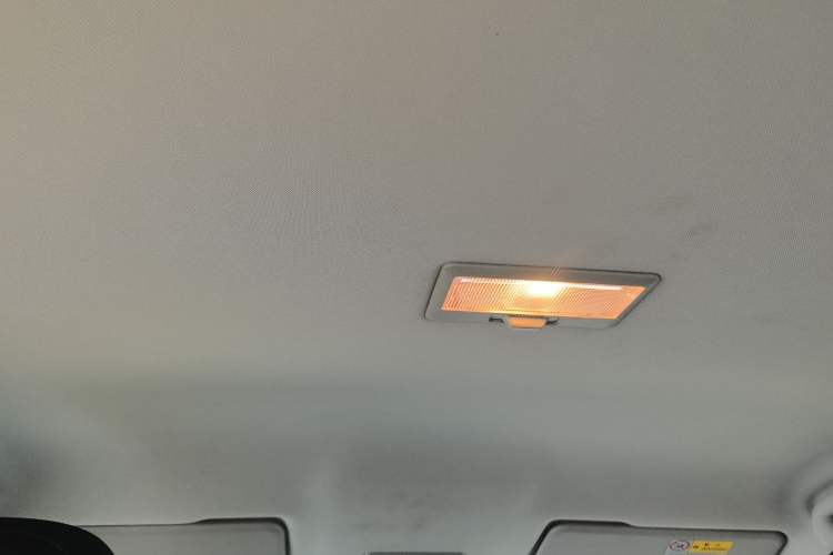 Used Suzuki Vitara 2016 1.4T Automatic All-Wheel-Drive Elite Model Headliner