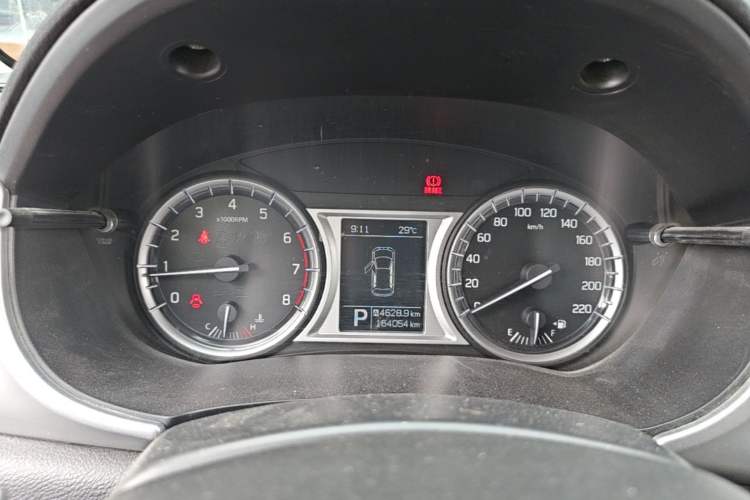 Used Suzuki Vitara 2016 1.4T Automatic Two-Wheel Drive Elite Model Instrument Cluster