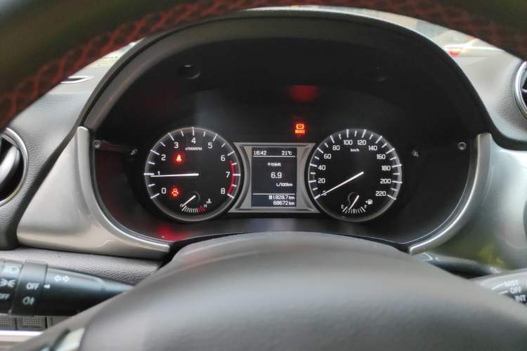 Used Suzuki Vitara 2016 1.6L Manual Two-Wheel Drive Entry-Level Trim Instrument Cluster