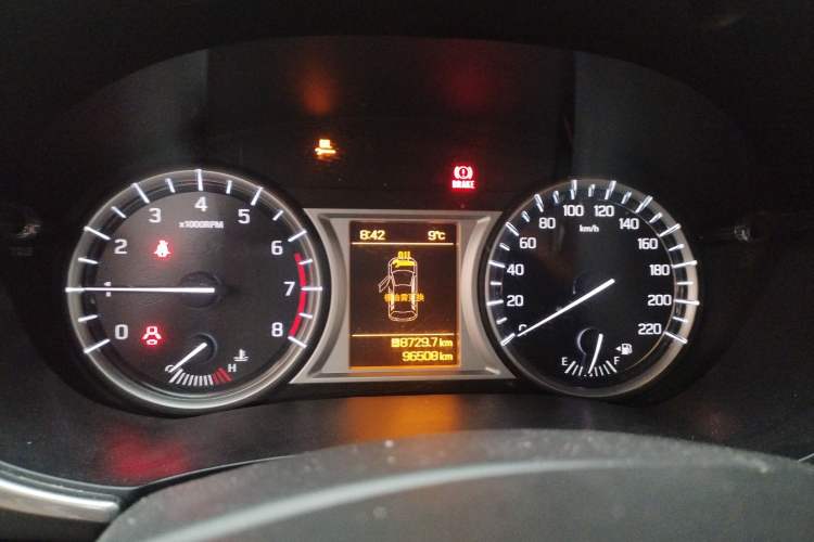 Used Suzuki Vitara 2016 1.6L Manual Two-Wheel Drive Entry-Level Trim Instrument Cluster