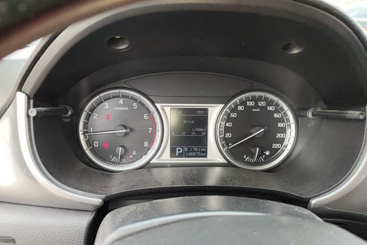 Used Suzuki Vitara 2016 1.4T Automatic Two-Wheel Drive Luxury Version Instrument Cluster