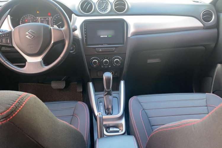 Used Suzuki Vitara 2016 1.4T Automatic Two-Wheel Drive Elite Model Interior 3