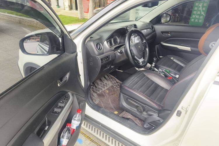 Used Suzuki Vitara 2016 1.4T Manual Two-Wheel Drive Luxury Model Interior 3