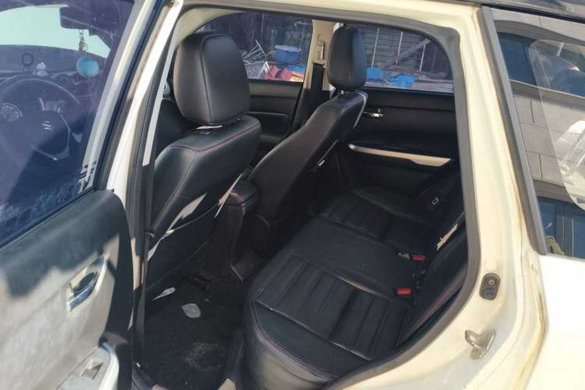 Used Suzuki Vitara 2016 1.4T Automatic Two-Wheel Drive Luxury Version Interior 4